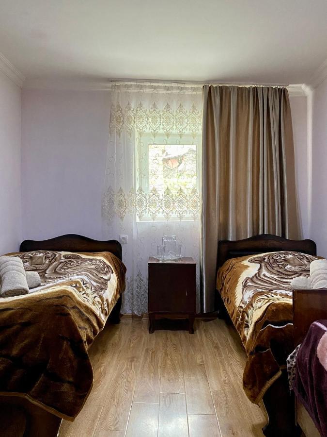 Nizharadze'S Tower Hotel Ушгули Екстериор снимка