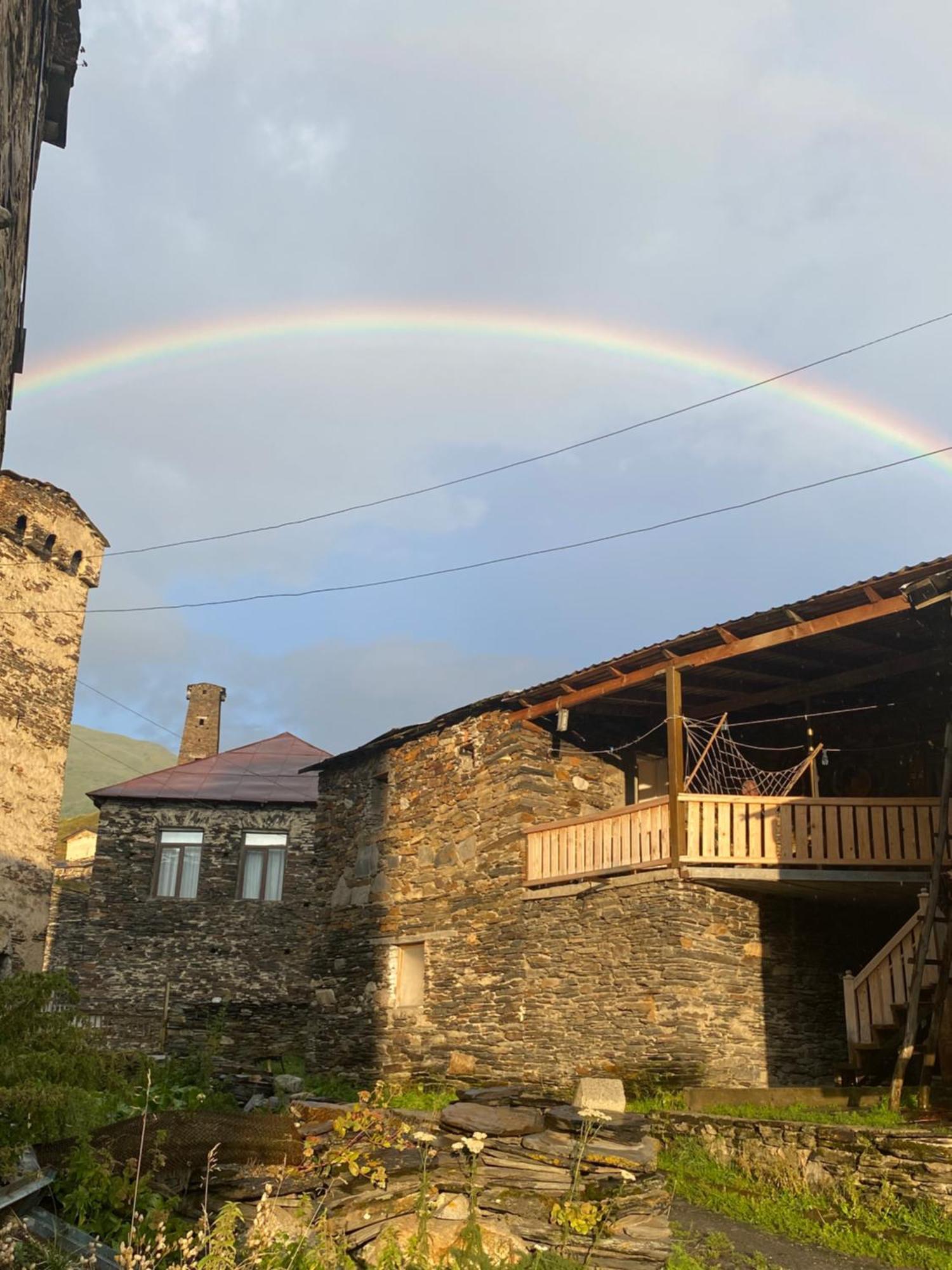 Nizharadze'S Tower Hotel Ушгули Екстериор снимка